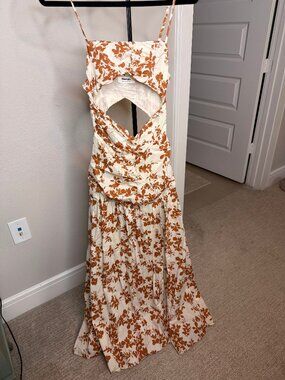 Showpo Cream Rust Floral Cutout Tiered Maxi Dress Size US 4
